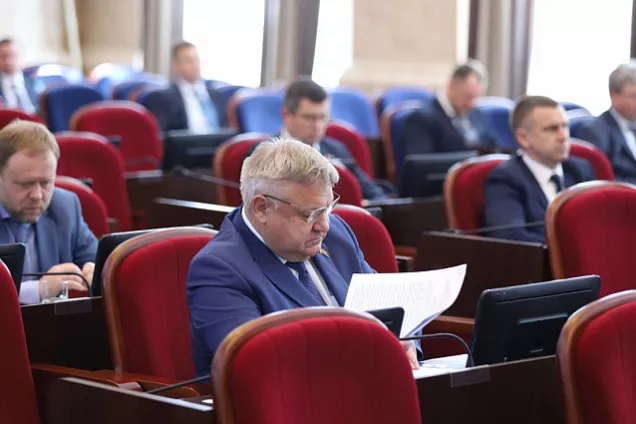 Региональные депутаты расширили меры поддержки обманутых дольщиков на Кубани