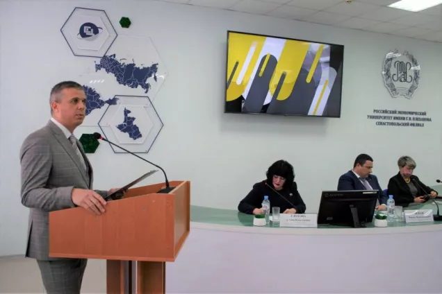 Парламентарии Севастополя приняли участие в открытии инновационного центра