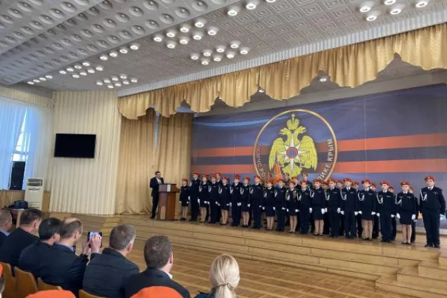 Владимир Бобков поздравил гимназистов с посвящением кадеты