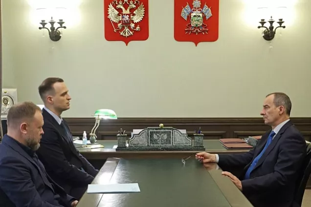 Председатель кубанского парламента Ю.Бурлачко обсудил развитие курортной отрасли региона с новым министром