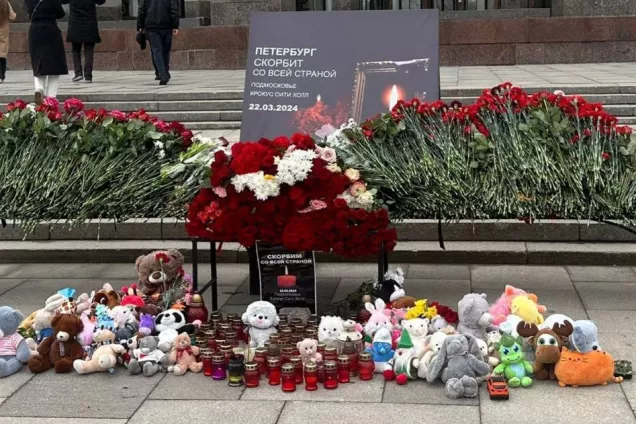 Представители парламентов стран Содружества возложили цветы в память о жертвах теракта