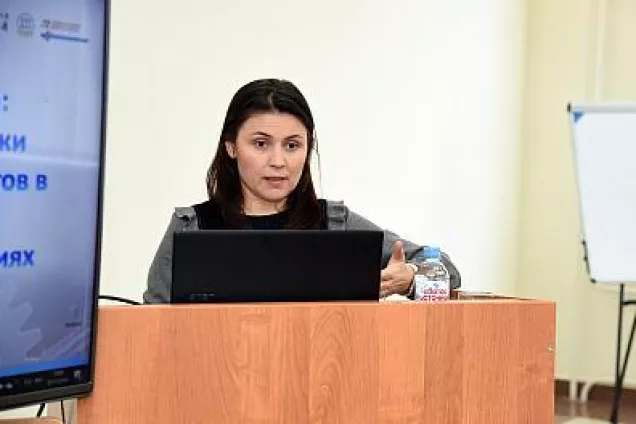  Светлана Мананкина: «Депутаты донского парламента активно участвуют в формировании государственной политики по подготовке профессиональных рабочих кадров»