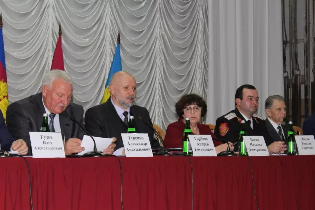 На совместном заседании Советов Кущевского и Староминского районов приняли ходатайство о присвоении почетного звания станицам муниципалитетов