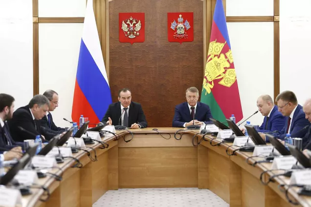 Юрий Бурлачко принял участие в обсуждении реализации в крае нацпроектов и качества придорожного сервиса