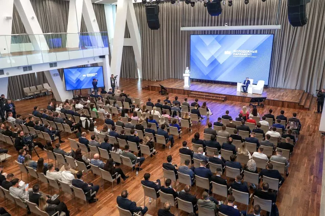 В Госдуме прошли семинары для членов обновленного Молодежного парламента