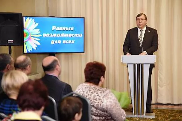 Александр Ищенко принял участие в торжественном приеме по случаю Международного дня инвалидов