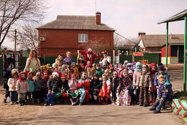 Саркис Гогорян организовал праздник Масленицы для детей города Аксая