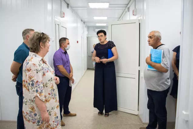 Депутаты посетили ФАПы Икрянинского района