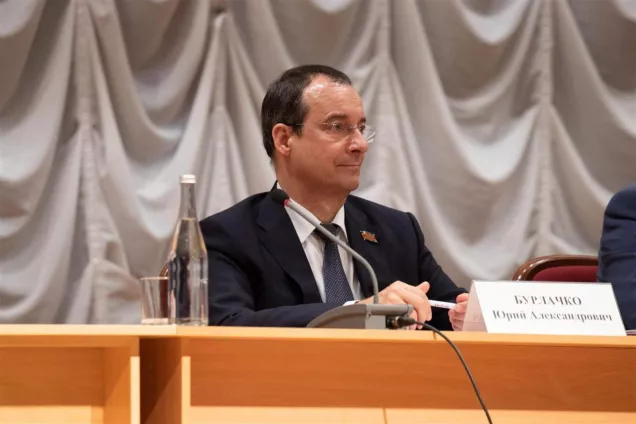 Решать проблемные вопросы горожан позволяет выстроенная трехуровневая система взаимодействия"Государственная Дума – ЗСК – органы местного самоуправления"