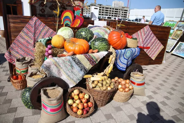 Юрий Бурлачко.По-прежнему не решена проблема сбыта продукции, производимой малыми формами хозяйствования