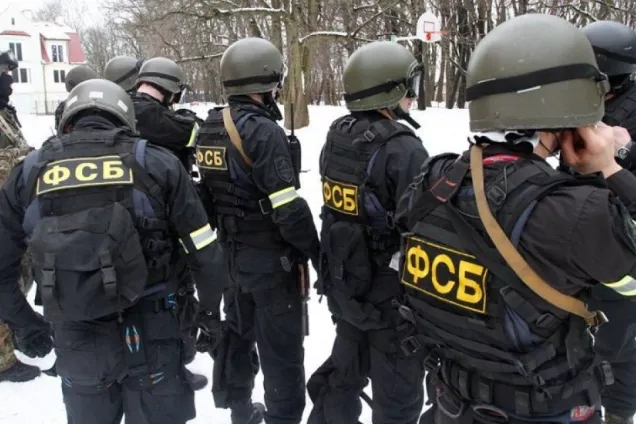 Владимир Путин предложил принять закон о защите силовиков от угроз