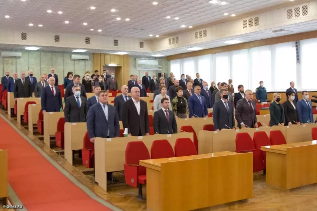 На очередном заседании парламента Адыгеи депутаты подняли большой пласт проблем