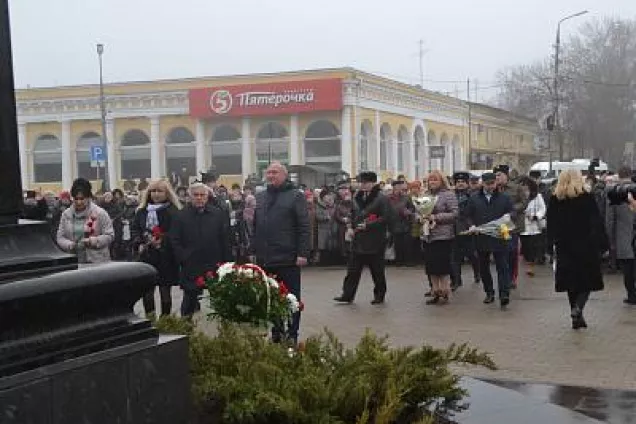 Сергей Косинов поздравил таганрожцев со 160-летием со дня рождения А.П. Чехова