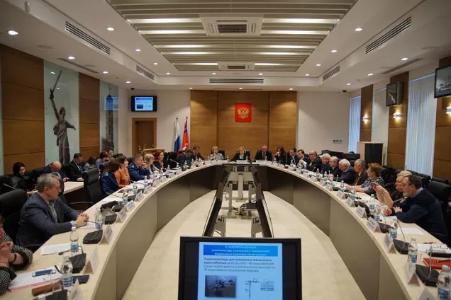 Профильный парламентский комитет Волгоградской облдумы обсудил соблюдение природоохранного законодательства