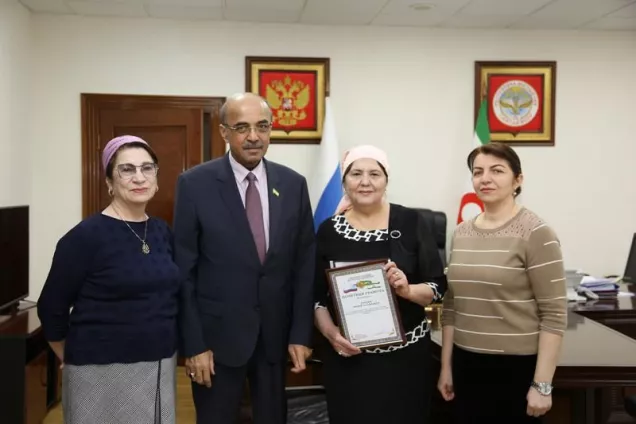 Спикер Парламента Ингушетии Магамет Яндиев поздравил женщин с Международным женским днем 8 марта