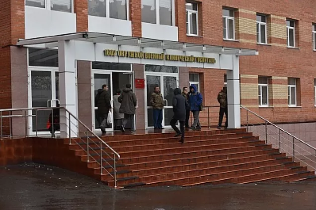 Руководители окружного военного госпиталя поблагодарили депутатов донского парламента