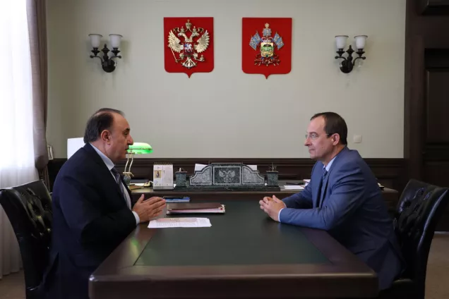 Спикер ЗСК провел встречу с представителем МИД РФ