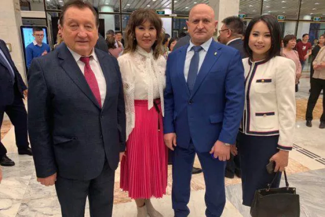 Спикер Парламента Калмыкии Анатолий Козачко и депутаты приняли участие в праздновании 100-летия автономии Калмыкии в Москве