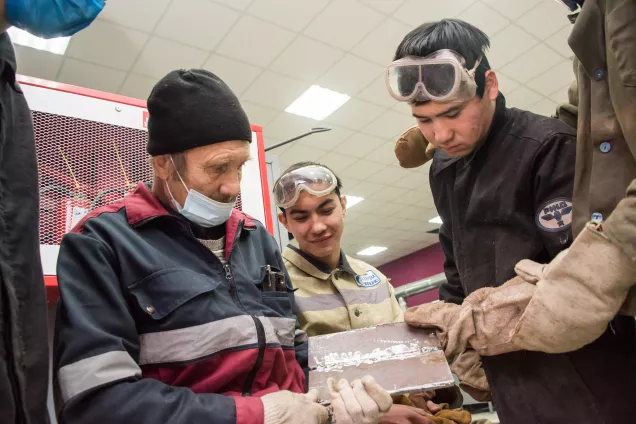 И.Мартынов познакомился с новациями профтехобразования и провел встречу со студенческим активом