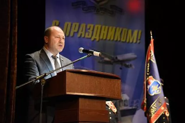 Александр Скрябин поздравил сотрудников и ветеранов органов внутренних дел на транспорте с профессиональным праздником