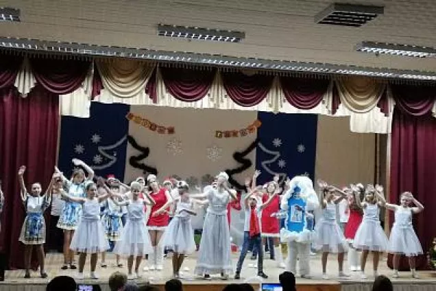 Виктор Халын поздравил школьников Волгодонска