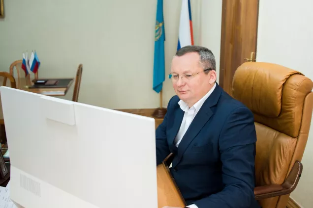 Игорь Мартынов провел дистанционный прием граждан