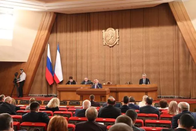 План по развитию республики амбициозен. Его реализация — общекрымское дело, — В. Константинов