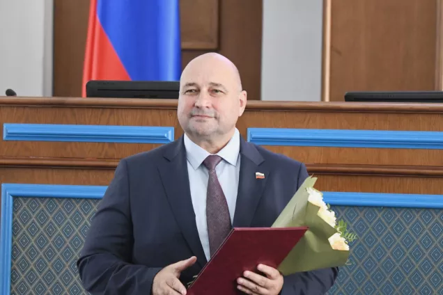 Спикер ЮРПА поздравил с Днем рождения главу комитета ЮРПА по законодательству, государственному строительству и местному самоуправлению А.П. Лободу