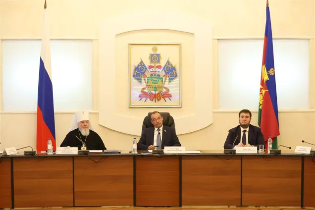 Юрий Бурлачко. Для противодействия развязанной информационной войне требуется объединение всех сил общества