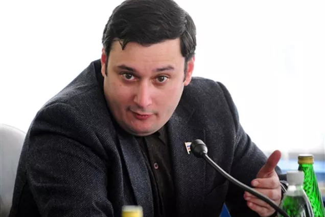 Александр Хинштейн. Мы предлагаем не срывать яблоки по одному и носить их, а складывать их в корзину