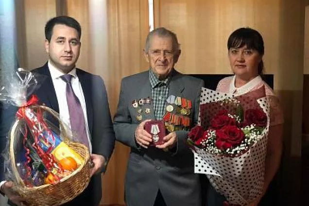 Очередная юбилейная медаль была вручена в Октябрьском районе Ростова-на-Дону