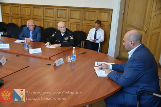 Владимир Немцев встретился с руководителями ветеранских организаций