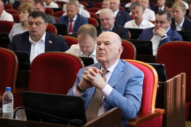 Депутаты ЗСК утвердили электронный проездной для льготников