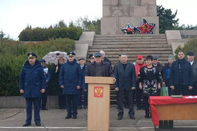 Василий Зубенко поздравил военнослужащих радиотехнических войск с годовщиной со дня создания