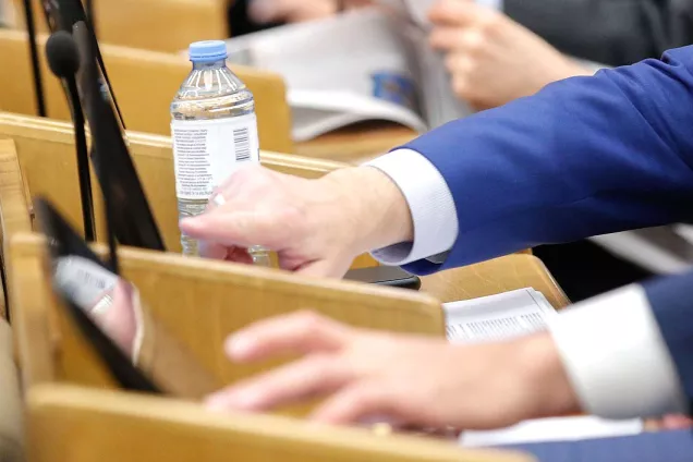 Госдума усиливает меры социальной поддержки ополченцев Донбасса