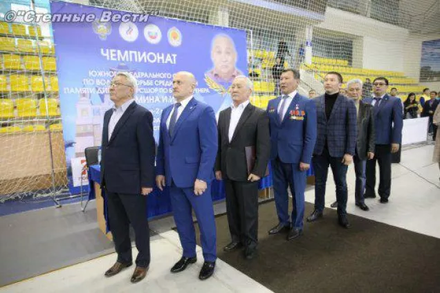 А.Козачко.Отрадно, что из года в год молодое поколение республики отдает все больше предпочтение спорту, в частности, вольной борьбе