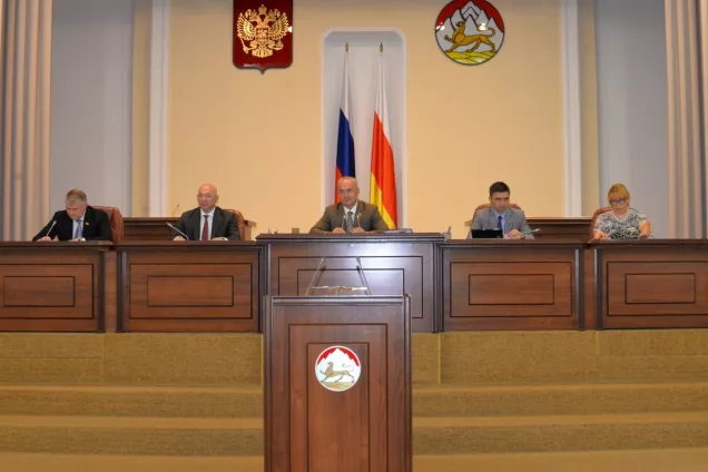 Совет Парламента РСО-Алания рассмотрел около 20  республиканских и федеральных законопроектов