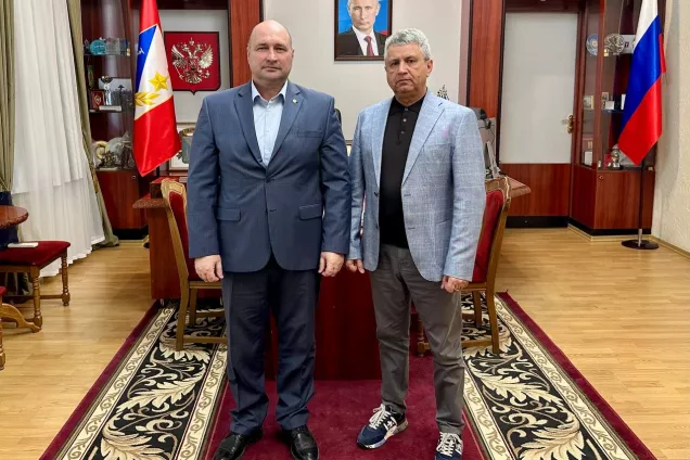 Спикер ЮРПА поздравил с Днем рождения Председателя Законодательного Собрания Запорожской области В.А. Емельяненко