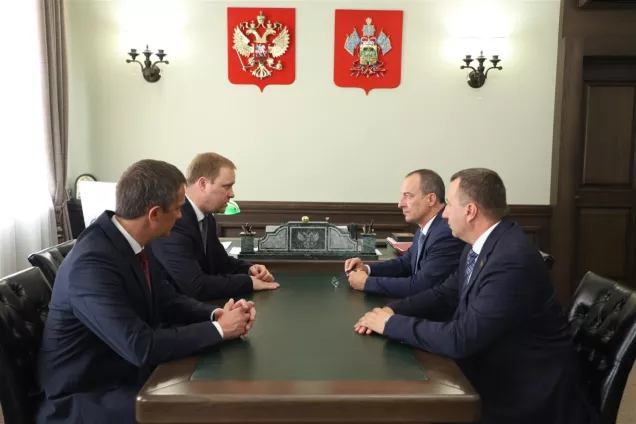 Председатель ЗСК Юрий Бурлачко  провел встречу с мэром Анапы