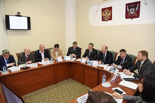 Депутаты обсудили предложения по внесению изменений в Земельный кодекс России