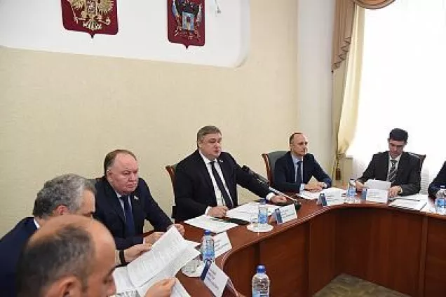 Депутаты предложили разработать меры поддержки предприятий, оказавшихся в сложном экономическом положении