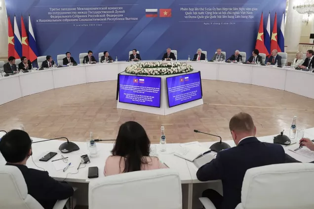 В ГД прошло 3-е заседание Межпарламентской комиссии по сотрудничеству ГД и Национального собрания Вьетнама