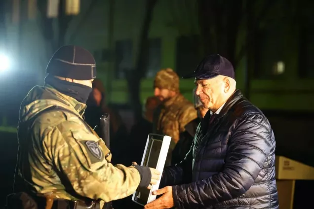 Астраханские парламентарии передали награды военнослужащим из зоны спецоперации