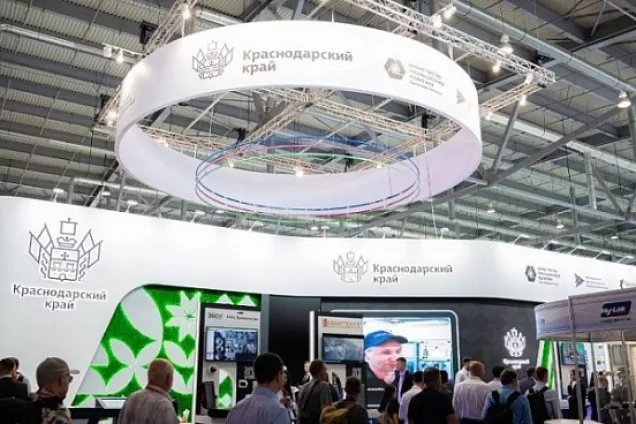 Спикер кубанского парламента Юрий Бурлачко.Господдержка промышленности жизненно необходима