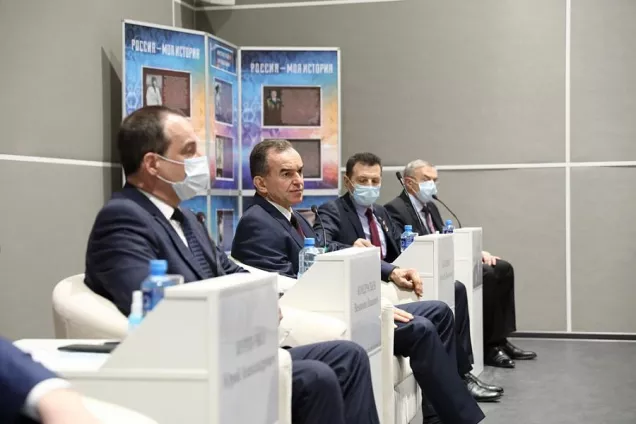 Руководители края в День освобождения Краснодара встретились с представителями молодежных и ветеранских организаций 