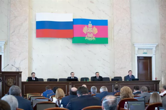 Кубанские депутаты утвердили выплаты на детей в возрасте от трех до семи лет