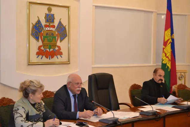 Депутаты рассмотрели установление мер соцподдержки медработников в муниципалитетах 