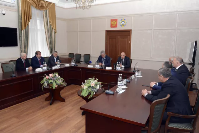 Парламентарии Карачаево-Черкесии встретились с членами делегации Совета Федерации РФ