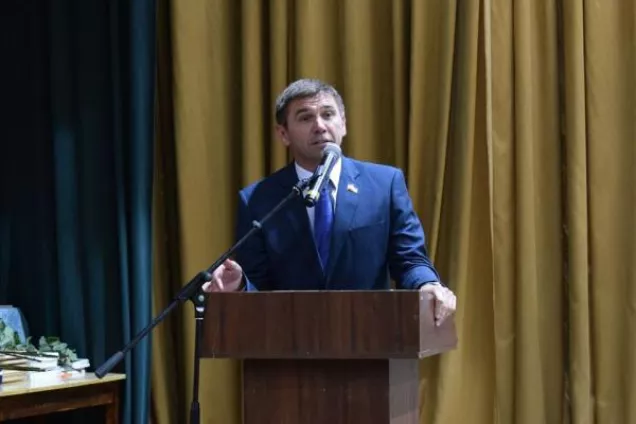 Юрий Ветоха поздравил сотрудников МБУ «Порядок» с юбилеем предприятия