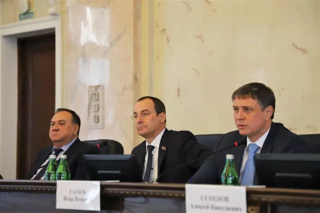 Проект краевого бюджета рассмотрели на парламентских слушаниях в Законодательном Собрании Краснодарского края